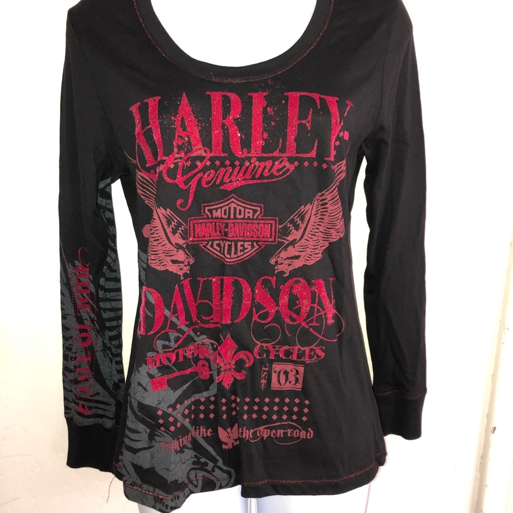Long sleeved Harley Davidson T-shirt